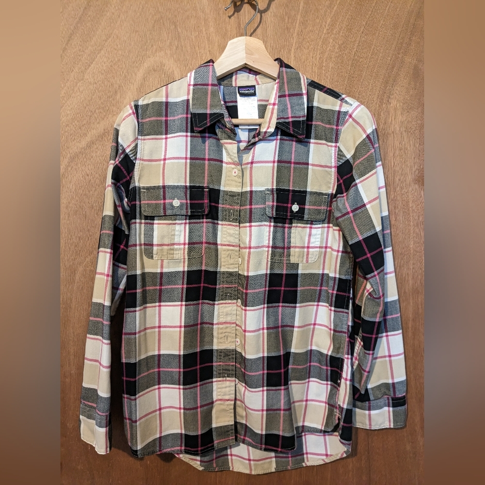 Patagonia Plaid Organic Cotton Button Down Shirt